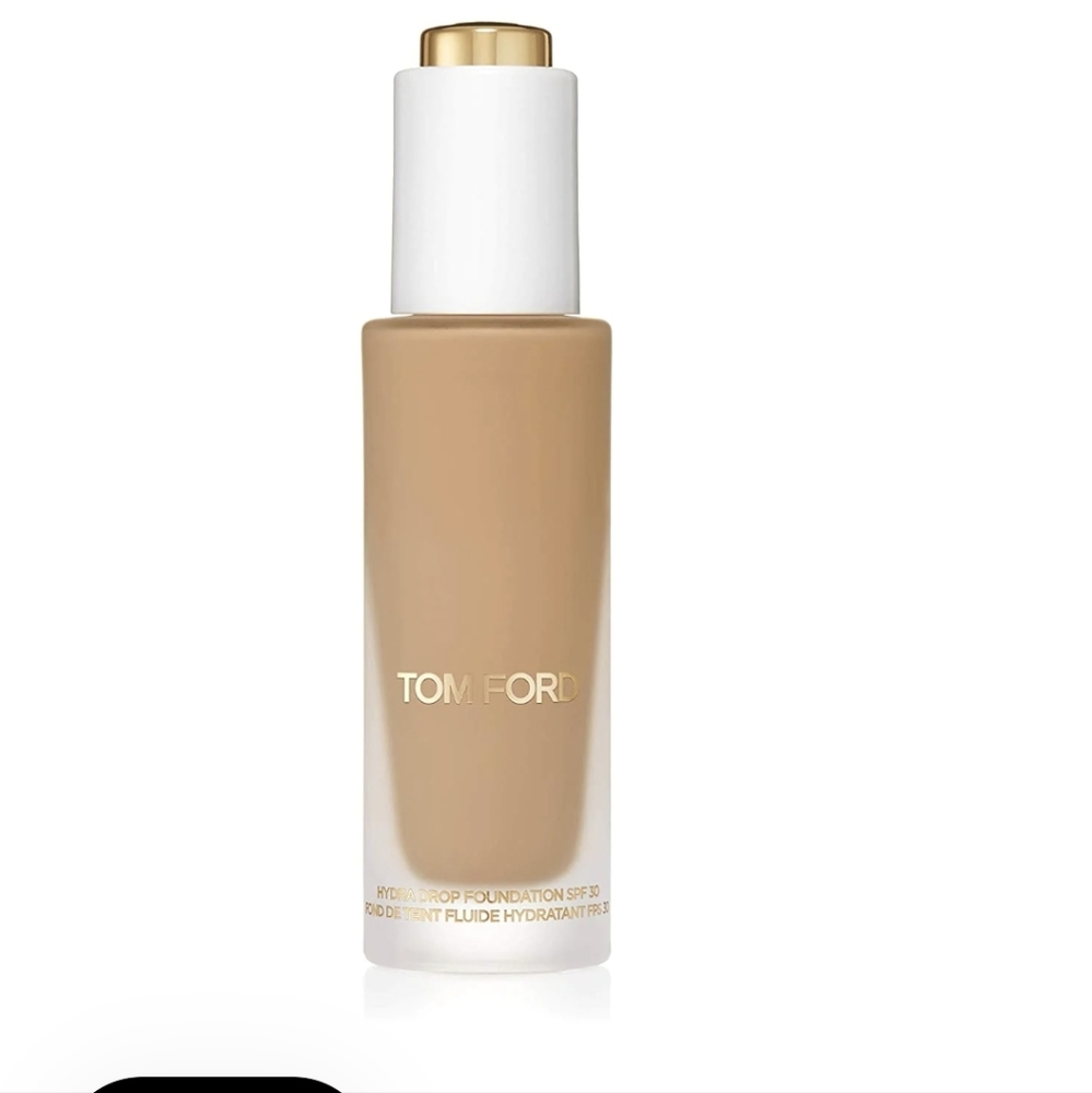 Tom Ford Flawless Glow Soleil Foundation *NWOB* *discontinued*
